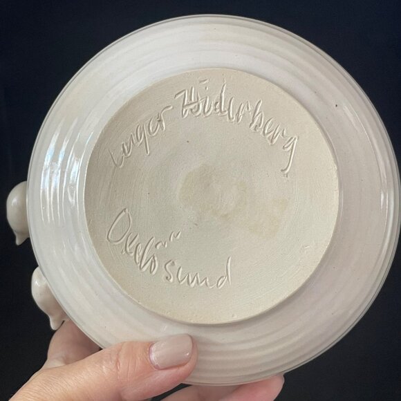 Studio Pottery Bowl White with Applied Flowers or Mice 6" Wide 3.5" Tall Signed - Picture 7 of 12